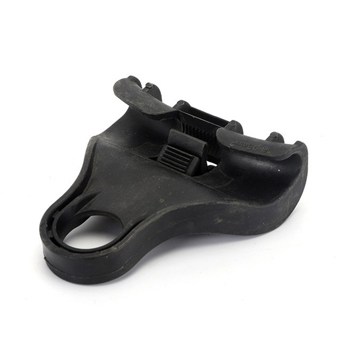 Fiber optic cable suspension clamp